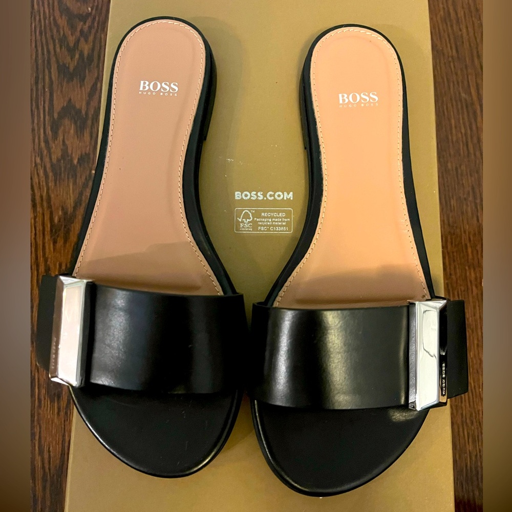 Hugo Boss women’s slides. New.